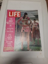 VTG Life Magazine August 21 1970 The Midi Muscles In &amp; Back at the Mansion Ranch - £4.53 GBP