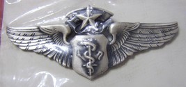 USAF CHIEF FLIGHT NURSE WING INSIGNIA METAL NIP GI DATED 1983 3 INCHES - $160.35 MXN