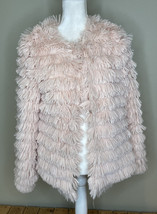 Forever 21 NWT $37.90 Women’s clasp Front fuzzy Coat size L In pink J3 - £14.81 GBP