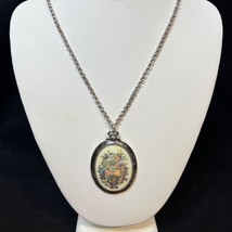 VTG Sarah Coventry Silver Tone Rolo Chain Necklace With Tapestry Pendant (3371) - £16.07 GBP