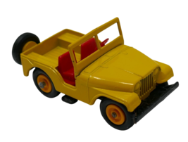 Lesney Matchbox Series No 72 Yellow Jeep Diecast Car Made in England - $457.81 MXN