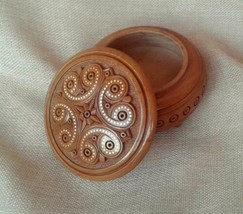 Jewelry box Round carved wooden Inlaid box Necklace Wedding birthday gift 5&quot; - £36.68 GBP