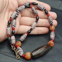 Collier indo tibétain himalayen agate et perles de verre YMN3 - $1,572.01 MXN
