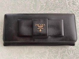 Prada Logo Saffiano Fiocco Ribbon Bifold Long Wallet Black Leather 19.5 Cm - £119.98 GBP