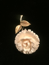 Vintage Krementz rose and gold leaves brooch and screw back earrings image 5