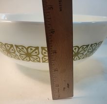 Pyrex No. 444 Mixing Bowl White with Green Square Floral Print 4 Quart image 5