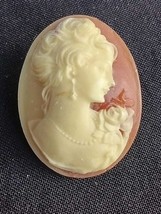 vintage old celluloid cameo similar shell 90,s pin Brooch - £15.81 GBP