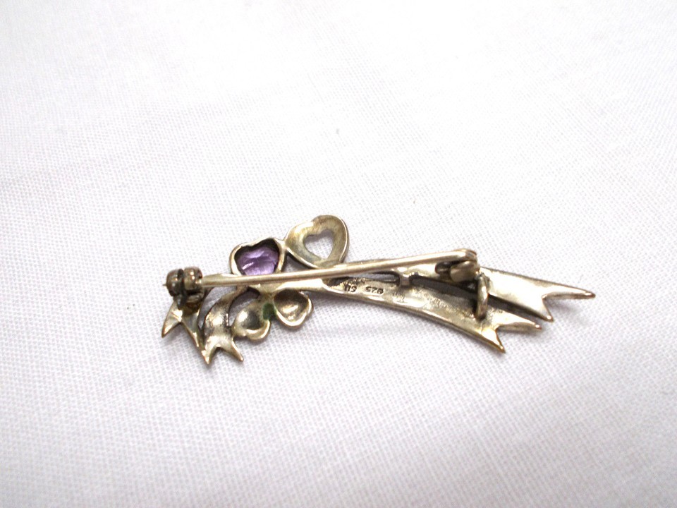 SIGNED SD TWO HEART w AMETHYST & MARCASITE RIBBON DESIGN STERLING 925 BROOCH PIN Item image 2