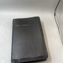 1940s Holy Bible KJV Self-Pronouncing King James Version World Publishin... - $16.82