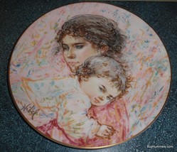 Edna Hibel Royal Doulton &quot;Marilyn &amp; Child&quot; Limited Edition Collector Pla... - $6.78