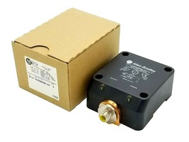 NIB ALLEN BRADLEY 871F-NW50BP80-D4 SER. X PROXIMITY SENSOR 871FNW50BP80D4 - $225.00