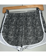 Indero running style short size small/medium - $7.50 CAD