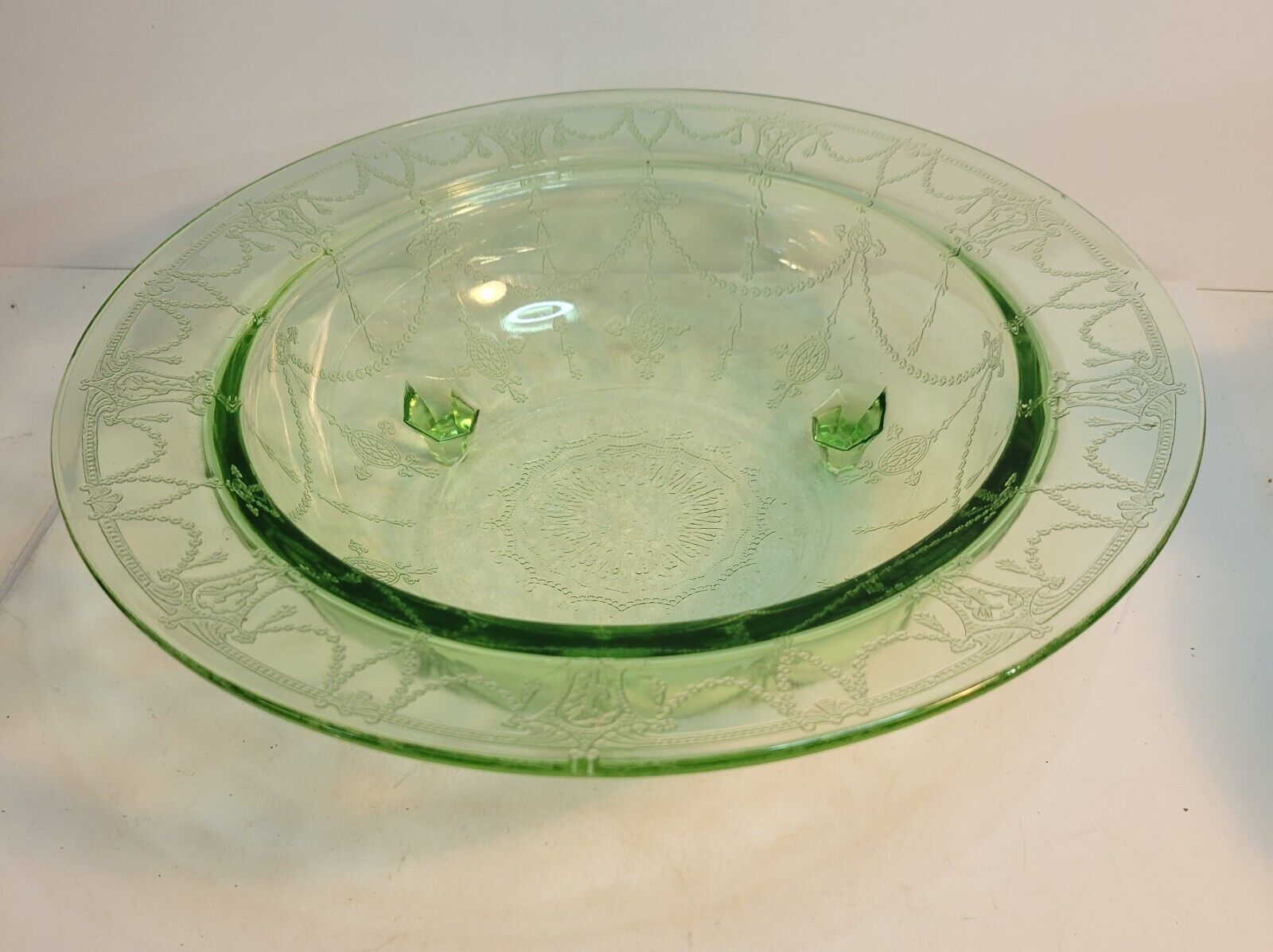 Green Uranium Cameo Ballerina 11&quot; Bowl Three Footed - $49.00