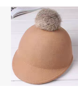 HarmoStride hats,Stylish Pom-Pom Detail - $346.33 MXN