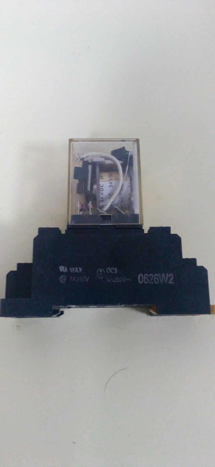 Omron MY2N Control Miniature Control Relay With Socket Base 0626W2 - $16.50