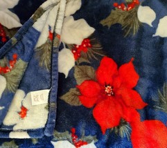 JC Penney Poinsettia Fleece Throw Blanket FREE SHIPPING 47x78 Navy Red Grn - $31.68