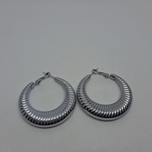 Earrings Silver Hoops Textured Ridged Medium - £7.12 GBP