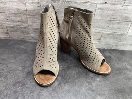 Toms Boot Women 6 Majorca Shoe Taupe Perforated Suede Peep Toe Block Hee... - $509.16 MXN