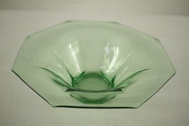 Vintage Green Depression Glass Octagonal Panel Flared Serving Bowl 8.75&quot; Wide - £16.11 GBP