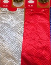 NEW - 48&quot; Red &#39;Quilted&#39; Christmas Tree Skirt NWT - FREE SHIPPING - $12.97