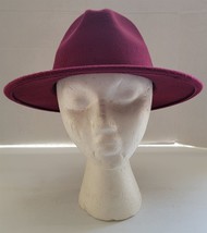 Womens Burgundy Wine Fashion Hat - £14.79 GBP