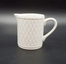 Oneida Wicker Basket Weave Woven Stoneware White Creamer 3-1/2 Inch - $9.99