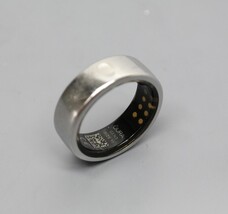 Oura Ring Gen3 Horizon Size 10 - Silver JZ90-51384-10 Ring Only image 4