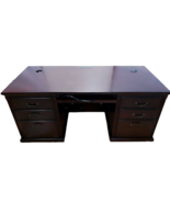Martin Furniture Double Pedestal Desk - 68&quot;W RETAIL $1,995 - PICK UP IN NJ - $10,349.04 MXN