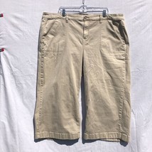 Torrid Size 26 Khaki Stretch Twill Capri Pants - £19.45 GBP