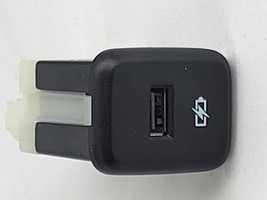 2018-2024 Chevy Traverse Rear Panel Auxiliary USB Port Power Outlet OEM ... - $24.70