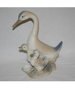 M. Requena Porcelanas Valencia Spain 10&quot; Duck with Ducklings Figurine  #... - £38.36 GBP