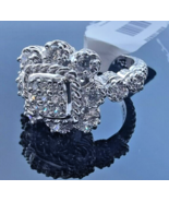 JUDITH RIPKA 925 STERLING SILVER SQUARE HALO DIAMONIQUE  RING . SIZE 6 - $2,869.67 MXN