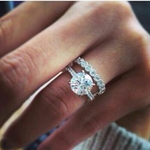 Set di anelli da sposa in oro bianco massiccio 14k con moissanite bianca a... - £240.34 GBP