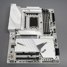 Gigabyte Z790 AORUS PRO X ATX Socket LGA1700 DDR5 Gaming Motherboard image 2