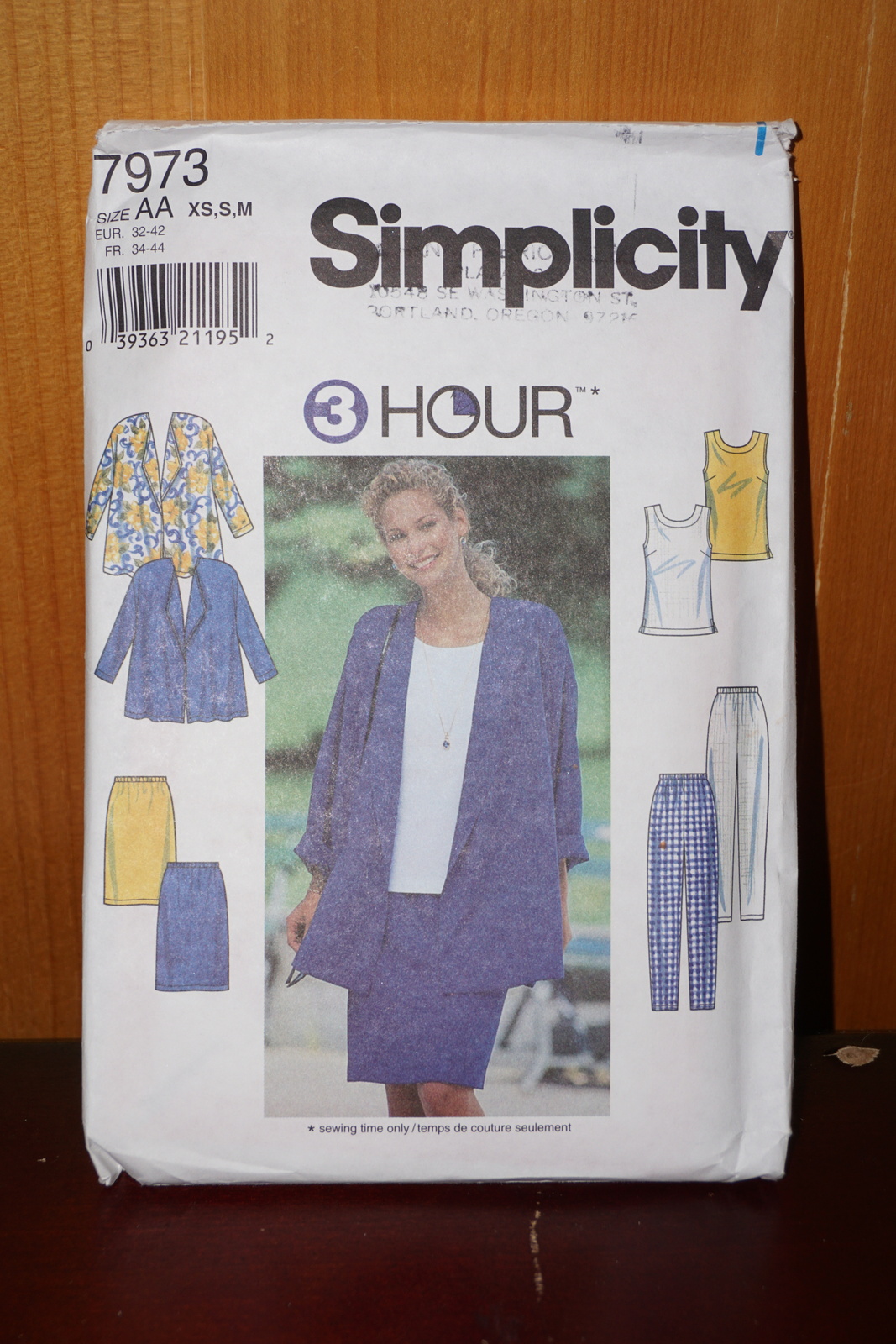 Simplicity 3 Hour  Pattern # 7973 Women's Suit Size AA XS,S,M New Uncut - £7.54 GBP
