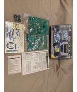 Revell 1:24 Benetton Ford B 194 07206 Plastic Model Kit Sealed Parts Com... - $1,321.04 MXN