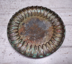 Vintage Metal Steel Spring Coil Ashtray Green Mid Century Modern MCM Retro 5&quot; - £11.24 GBP