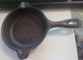Vintage Wagner Cast Iron Skillet Fry Pan Ashtray Spoon Holder 1050 Red S... - £10.95 GBP