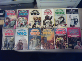 DOCTOR WHO 12x TARGET Book Bundle / Cybermen, Daleks, Ice Warriors, Sont... - $893.03 MXN