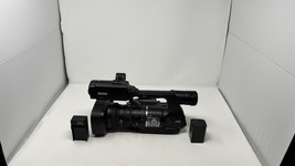 JVC Pro Camera GY-HM600U ProHD camcorder ,With 2 32GB SD Card -  Fully t... - $20,648.11 MXN