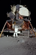 ASTRONAUT BUZZ ALDRIN DEPLOYING SEISMOMETER APOLLO 11 NASA 4X6 PHOTO POS... - $6.49