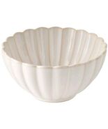 Four (4) Pioneer Woman ~ COLETTE ~ CREAM ~ Scalloped ~ 6&quot; Stoneware Bowls - $1,100.64 MXN