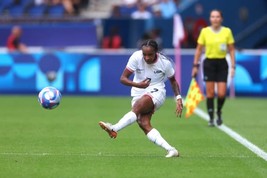 Crystal Dunn Poster, Size: 24 X 32 | 18 X 24 | 12 X 16 #SC-2165113617 - $19.95+