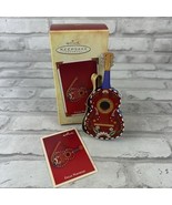 Hallmark Keepsake 2004 Feliz Navidad Colorful Guitar New In Box - €9,69 EUR Hallmark Keepsake 2004 Feliz Navidad Colorful Guitar New In Box - €9,69 EUR
