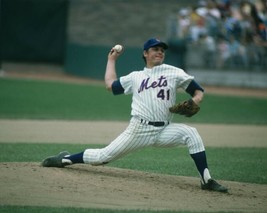 Tom Seaver 8X10 Photo New York Mets Ny Picture Mlb Baseball Game Action - £3.76 GBP