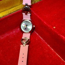 Beautiful vintage Minnie mouse watch~pink band with silver hearts - £22.48 GBP