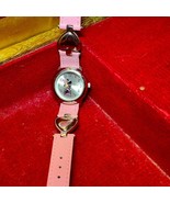 Beautiful vintage Minnie mouse watch~pink band with silver hearts - $39.34 CAD