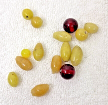 15 Vintage Peking Glass Beads 13 Shades of Yellow plus 2 Red - $18.32