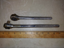 21ZZ33 SOCKET WRENCH RATCHETS, 1/2&quot; &amp; 3/8&quot;  DRIVE, RUSTY BUT WORK WELL, FC - £6.00 GBP