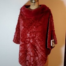 C&amp;D Faux Fur SOFT Cape Poncho Embossed Design Collar Burgundy One Size - £36.81 GBP